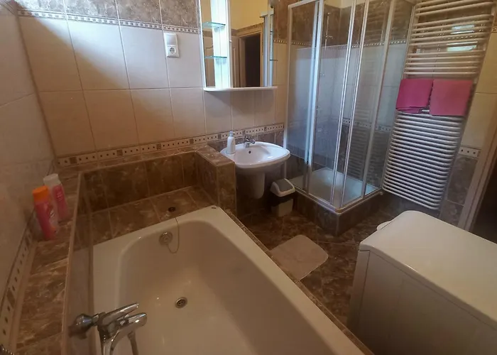 Napsugár Apartman *